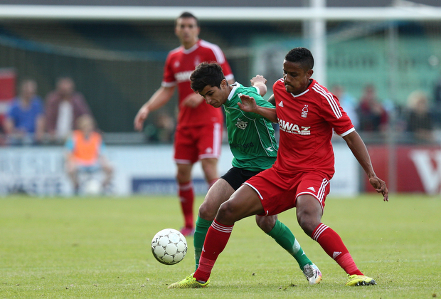 FOOTBALL: Essam Salamoun (FC Helsing¿r) in action with Michael Mancienne (Nottingham Forest) during the pre-season match between FC Helsing¿r and Nottingham Forest at Helsing¿r Stadion on July 14, 2015 in Helsing¿r, Denmark. Photo: Claus Birch / ClausBirch.dk
